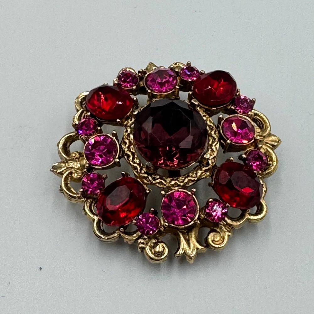 Vintage Gold Tone Pink Red Purple Rhinestone Cluster Brooch Pin 1.5 inches